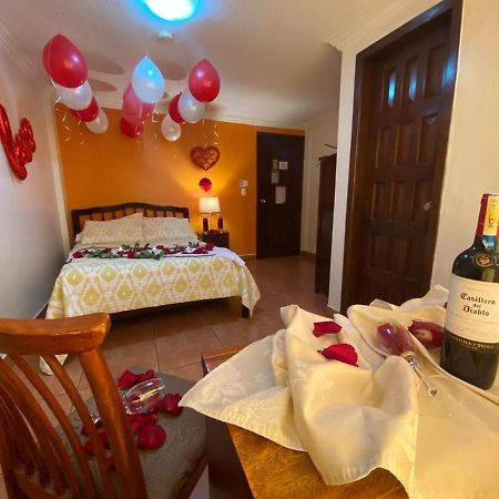 Hotel Margarita 2 Quito Bagian luar foto