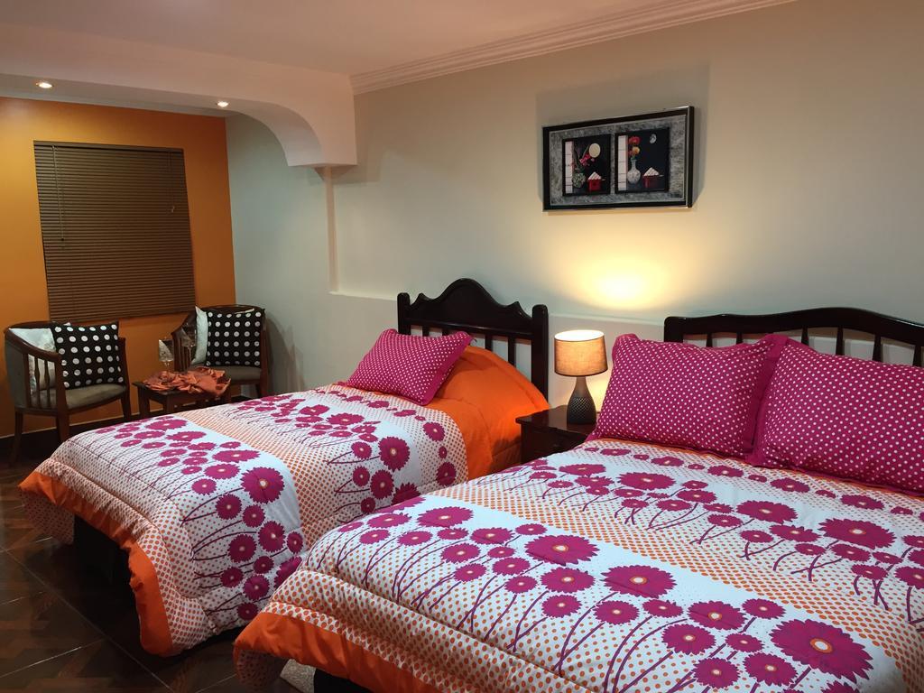 Hotel Margarita 2 Quito Ruang foto