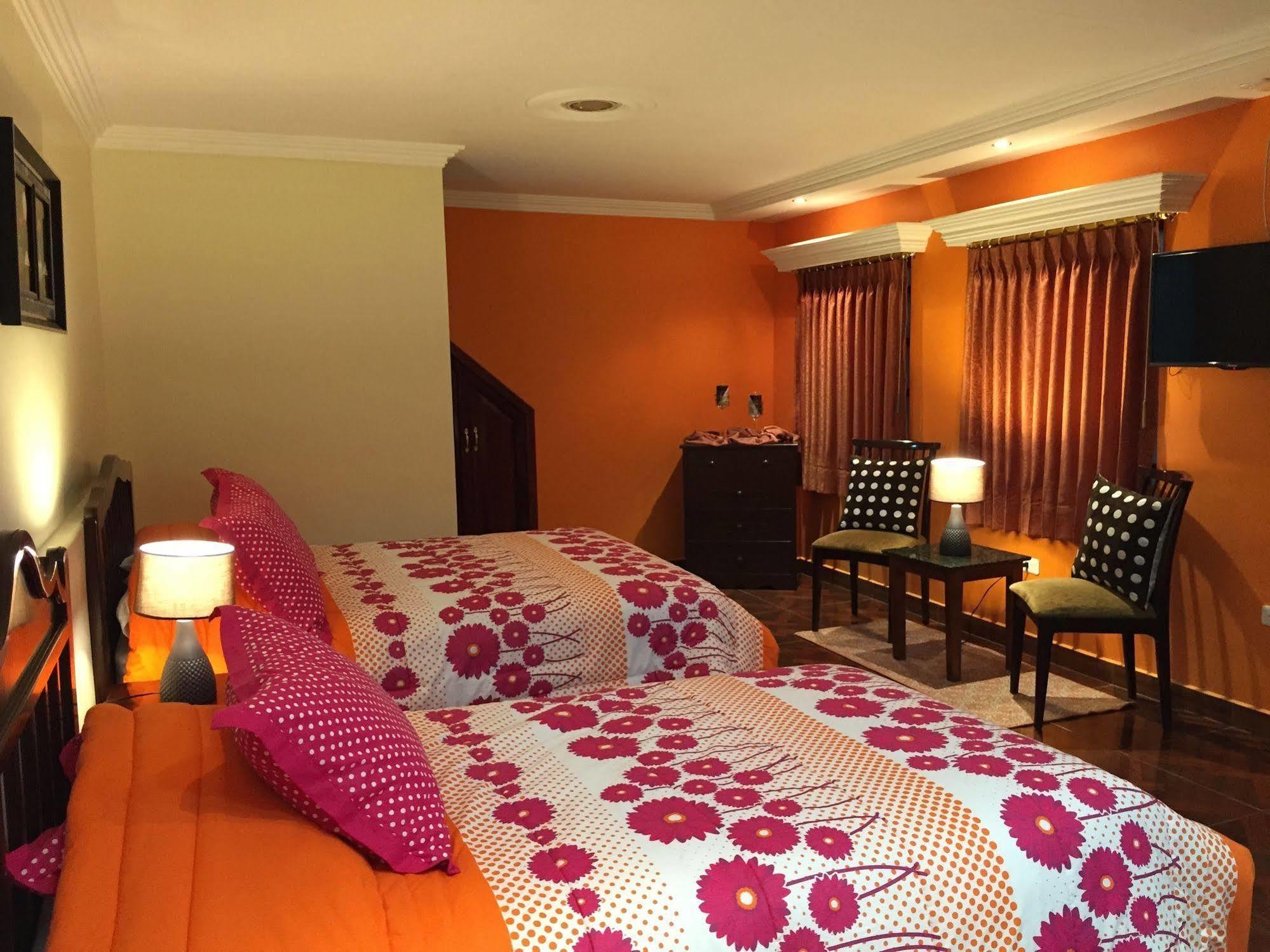 Hotel Margarita 2 Quito Bagian luar foto