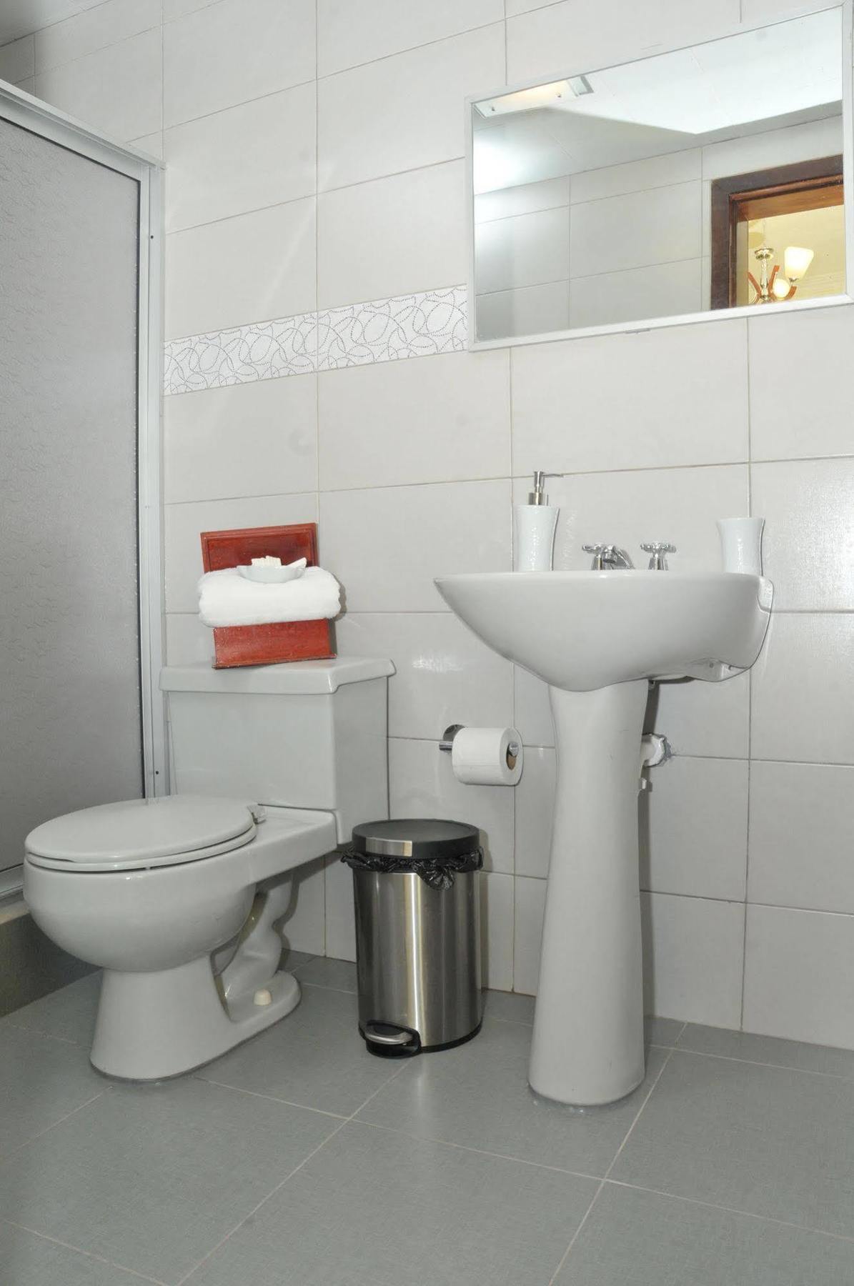 Hotel Margarita 2 Quito Bagian luar foto