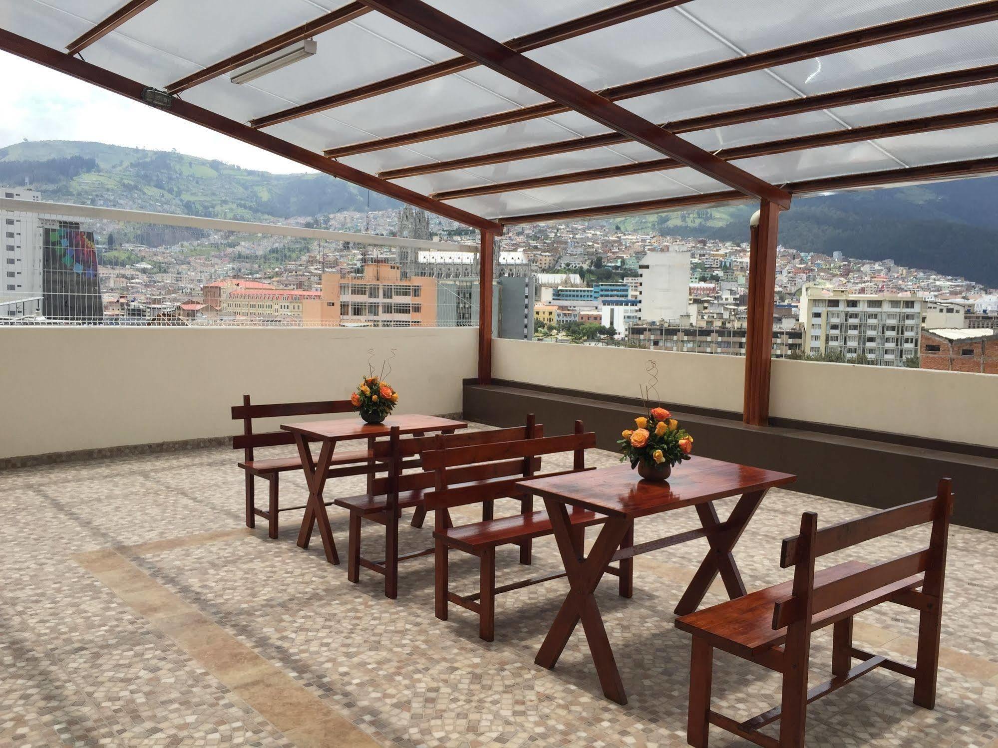 Hotel Margarita 2 Quito Bagian luar foto