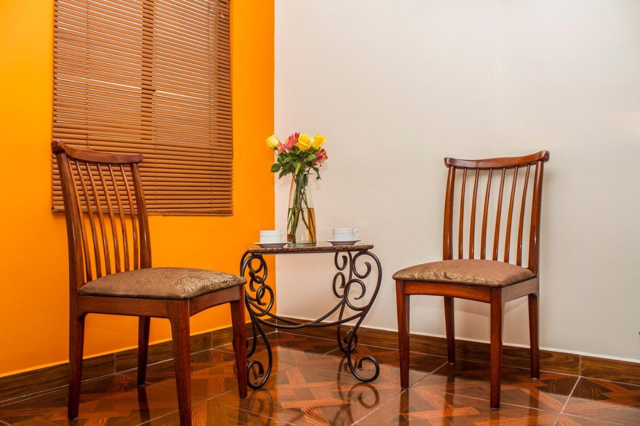 Hotel Margarita 2 Quito Bagian luar foto